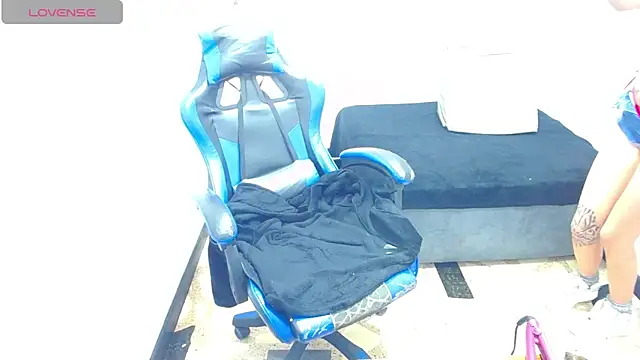 Snapshot of Bonnye_star chatting on December 20, 5:14 am Bonnye star online show from December 20, 5:14 am