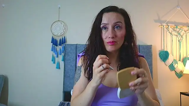 IberianMoonMK online show from October 28, 5:26 pm