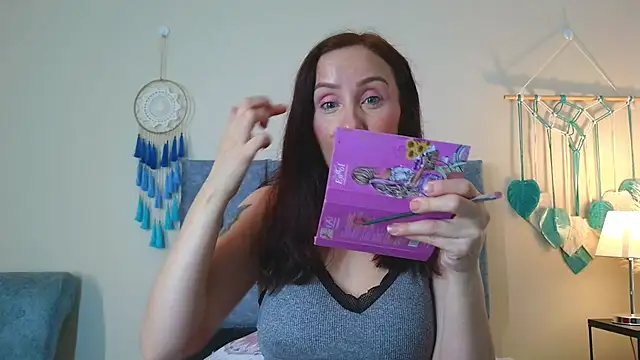 IberianMoonMK online show from November 25, 12:27 pm