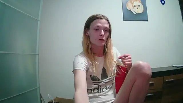 Snapshot of emma_neko chatting on March 22, 8:34 pm emma neko online show from March 22, 8:34 pm