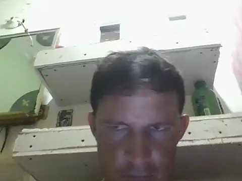Snapshot of theDemente18 chatting on June 19, 7:28 pm theDemente18 online show from June 19, 7:28 pm