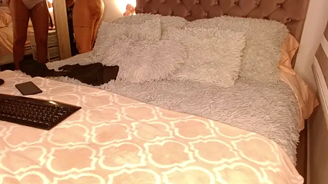 Roussmariehenao online show from October 7, 3:04 am