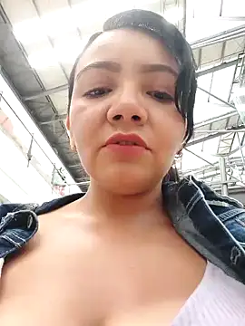 room 24funn online show from February 7, 8:10 pm