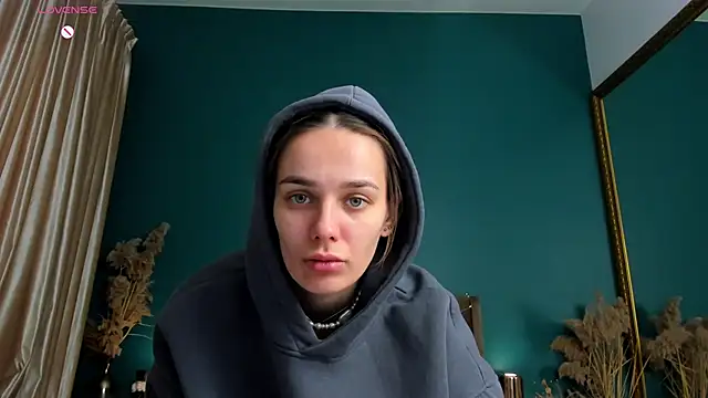 AprilWong online show from February 12, 6:08 am