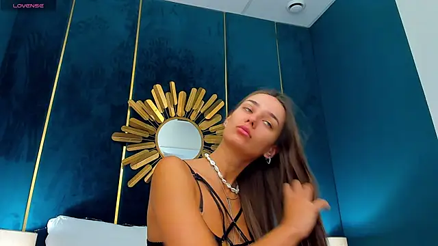 AprilWong online show from July 16, 5:13 am