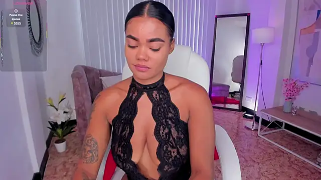 Snapshot of madisson_davon chatting on March 19, 1:18 pm madisson davon online show from March 19, 1:18 pm