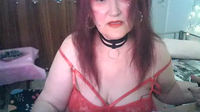 SabrinaXlovess online show from May 31, 3:08 pm