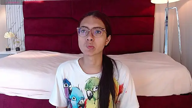 sara saenz99 online show from January 25, 4:35 pm