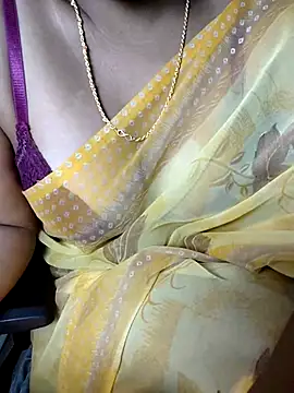 Snapshot of VR_here_4U chatting on July 17, 6:02 pm VR here 4U online show from July 17, 6:02 pm