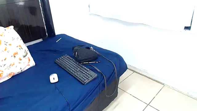 xlover35 online show from December 17, 1:38 pm