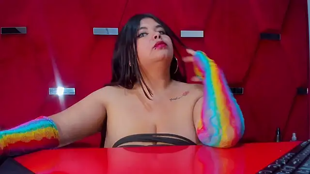 Thyna Smithx69 online show from January 2, 7:07 pm
