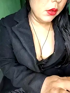 Snapshot of Pratibha_ji chatting on December 13, 3:43 pm Pratibha ji online show from December 13, 3:43 pm