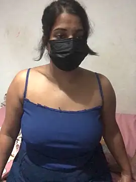 NOORA-GIRL online show from February 17, 9:41 pm