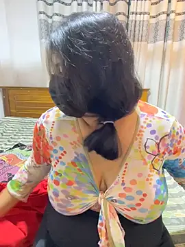 NOORA-GIRL online show from April 11, 2:38 am