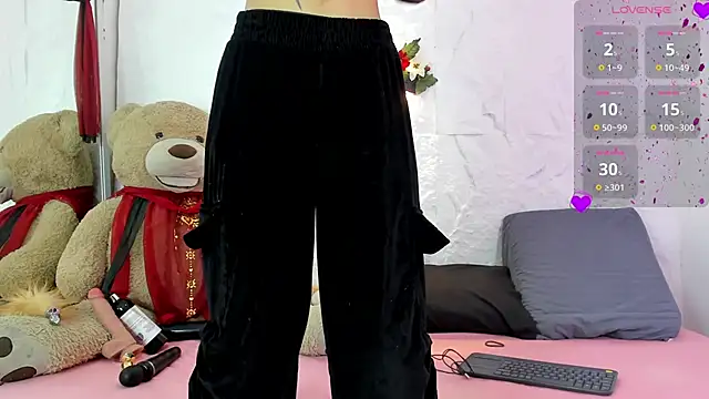 zorravioletta1 online show from March 19, 12:23 pm