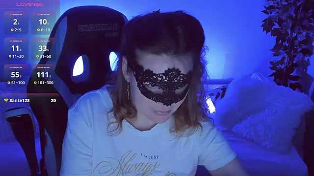 Snapshot of Sexy-Housewife chatting on October 7, 7:22 pm Sexy-Housewife online show from October 7, 7:22 pm