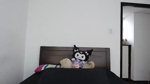 rebecca collin online show from April 8, 5:13 pm