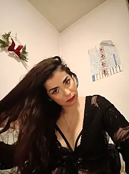 Snapshot of Saturnia_Yvonne chatting on February 7, 11:24 pm Saturnia Yvonne online show from February 7, 11:24 pm