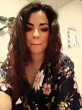 Snapshot of Saturnia_Yvonne chatting on February 23, 11:47 pm Saturnia Yvonne online show from February 23, 11:47 pm