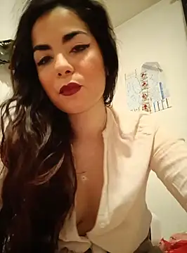 Snapshot of Saturnia_Yvonne chatting on February 27, 6:42 pm Saturnia Yvonne online show from February 27, 6:42 pm