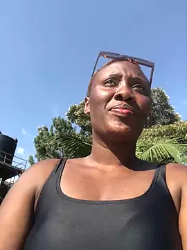 Lola kims online show from June 9, 1:12 pm