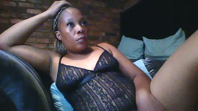 DIRTYTALKINQUEEN online show from January 16, 7:29 pm