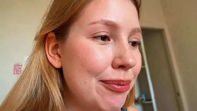 HoneyAudrey online show from June 5, 2:29 am