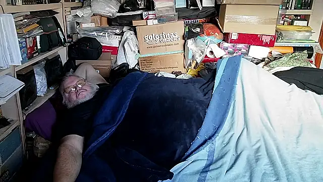 hadeszeuss2 online show from January 12, 2:55 pm