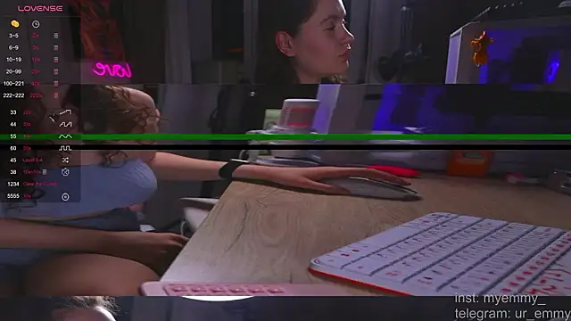 Snapshot of My_Emmy chatting on February 12, 1:11 am My Emmy online show from February 12, 1:11 am