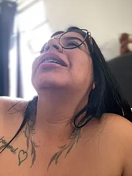 Devilsweet17 online show from April 12, 2:22 pm