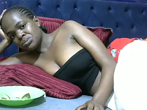 Creamy dolly online show from December 2, 8:08 am