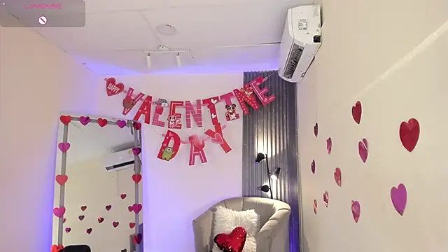 emma alice  online show from February 17, 6:48 pm