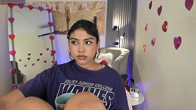 emma alice  online show from February 20, 5:40 pm