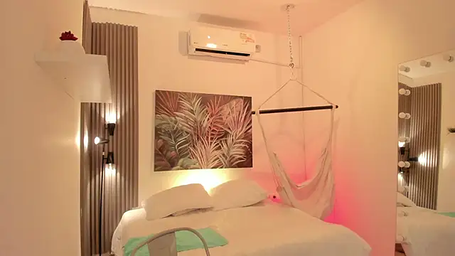 emma alice  online show from November 17, 12:11 pm