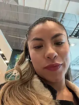 Karen San Miguel online show from February 10, 7:28 pm