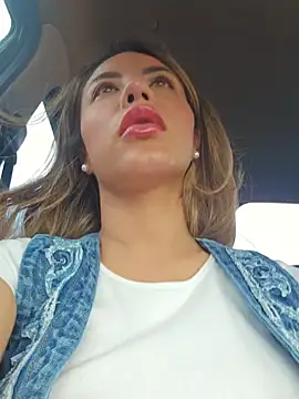 Karen San Miguel online show from September 11, 6:52 pm