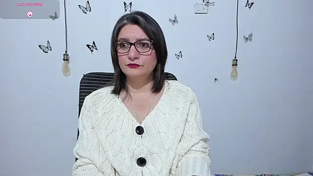 Amie Adams82  online show from February 23, 2:47 pm