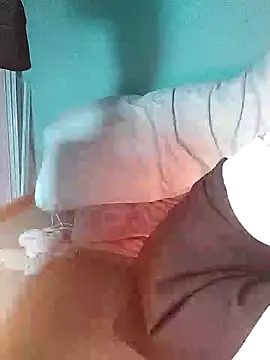 Snapshot of misu09 chatting on December 9, 7:29 pm misu09 online show from December 9, 7:29 pm