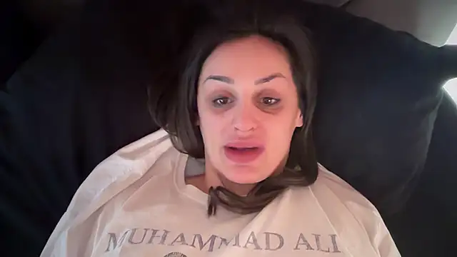 JeSuisUnTapin online show from March 8, 12:52 pm