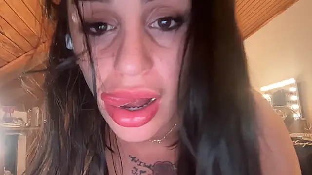 JeSuisUnTapin online show from October 24, 11:12 pm