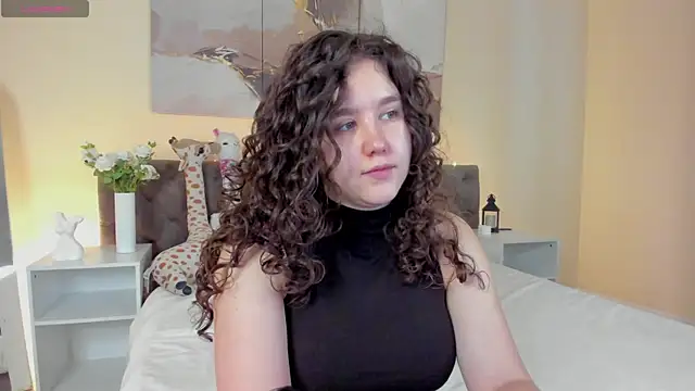 Ariella Sol online show from May 13, 1:03 am