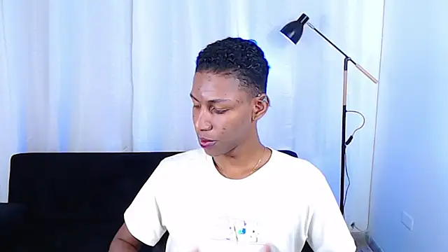 maiki18  online show from November 29, 2:42 pm