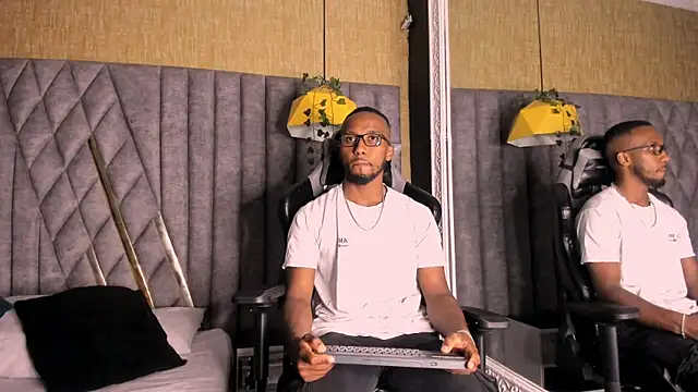 JamesParck online show from April 10, 10:36 pm