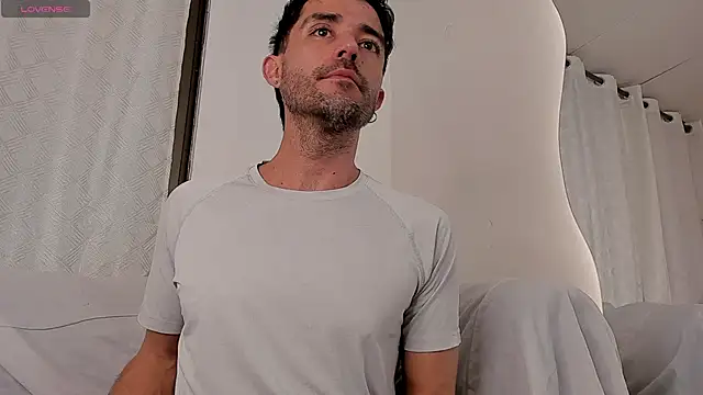 Adam MillanFF online show from March 14, 11:56 am