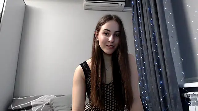 Snapshot of SierraSky_ chatting on December 27, 9:32 pm SierraSky online show from December 27, 9:32 pm
