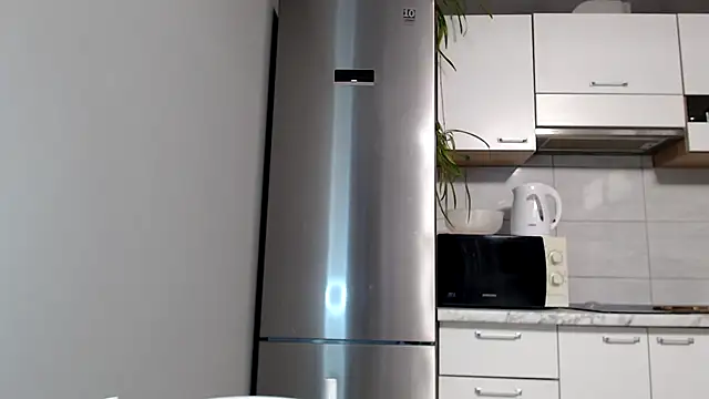 Snapshot of SierraSky_ chatting on March 10, 6:12 pm SierraSky online show from March 10, 6:12 pm