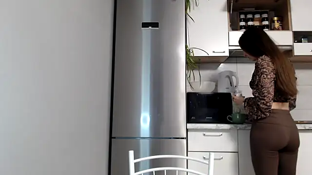 Snapshot of SierraSky_ chatting on March 13, 6:12 pm SierraSky online show from March 13, 6:12 pm