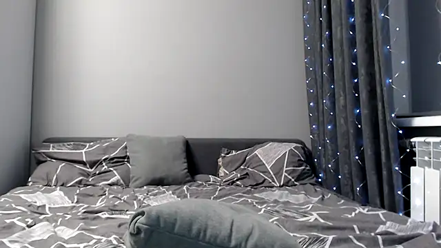 Snapshot of SierraSky_ chatting on March 13, 9:16 pm SierraSky online show from March 13, 9:16 pm