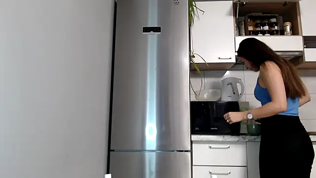 Snapshot of SierraSky_ chatting on October 25, 5:08 pm SierraSky online show from October 25, 5:08 pm