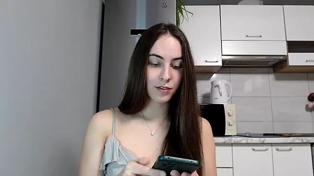 Snapshot of SierraSky_ chatting on November 1, 6:10 pm SierraSky online show from November 1, 6:10 pm